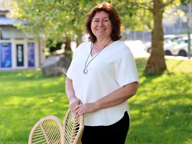 Mgr. Michaela Holečková (1.A)